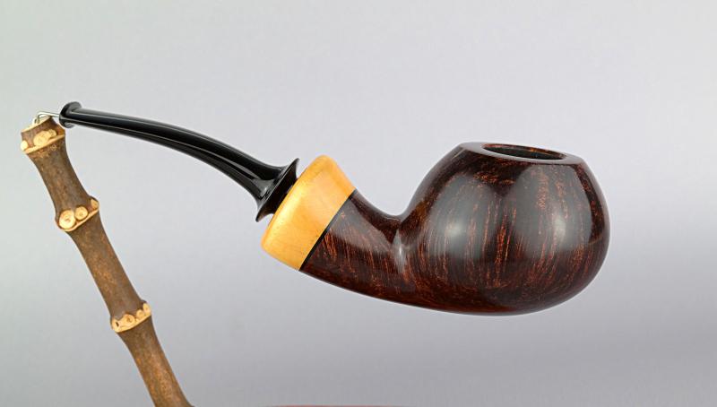  Smooth Apple with Boxwood