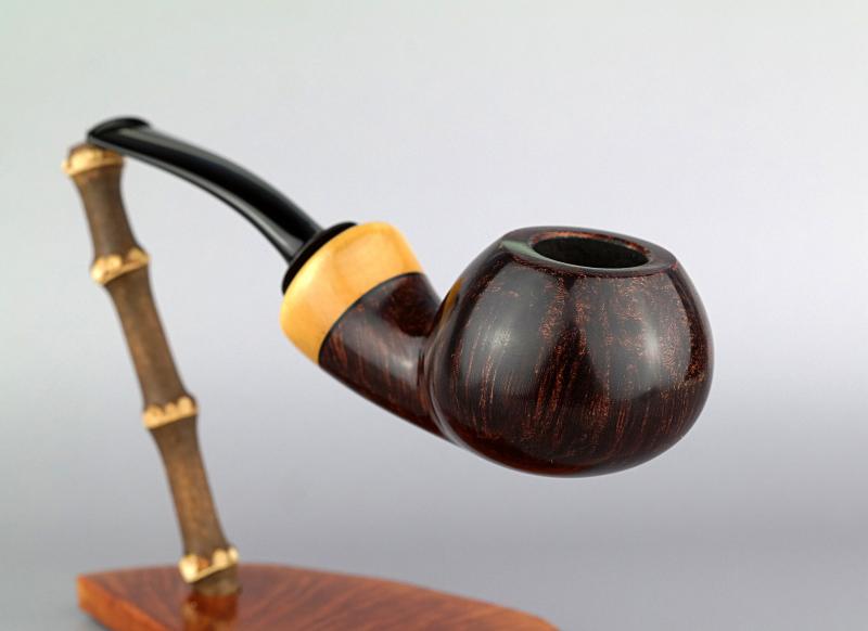  Smooth Apple with Boxwood